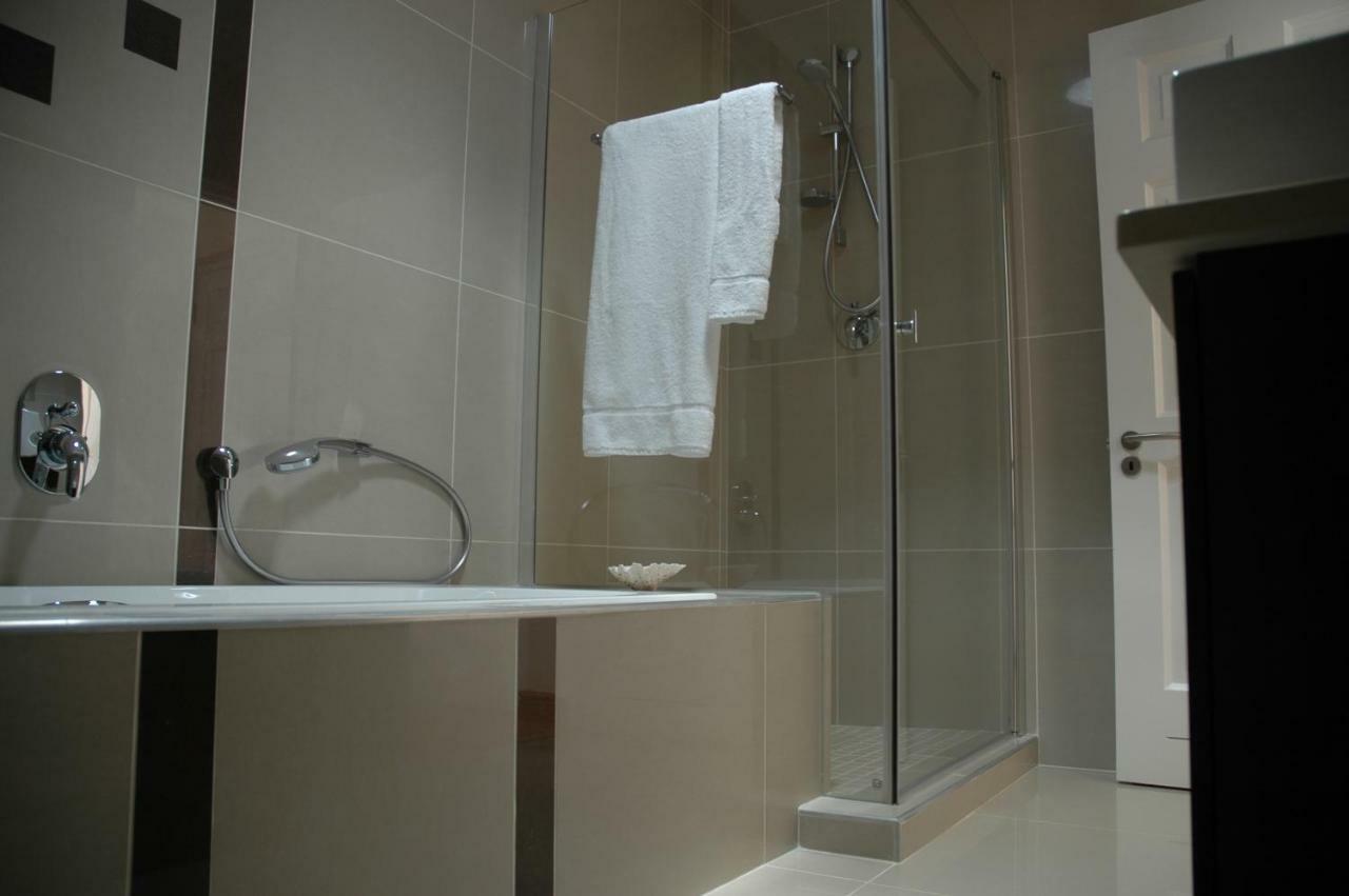 Edelweiss Bed & Breakfast Стелленбос Экстерьер фото
